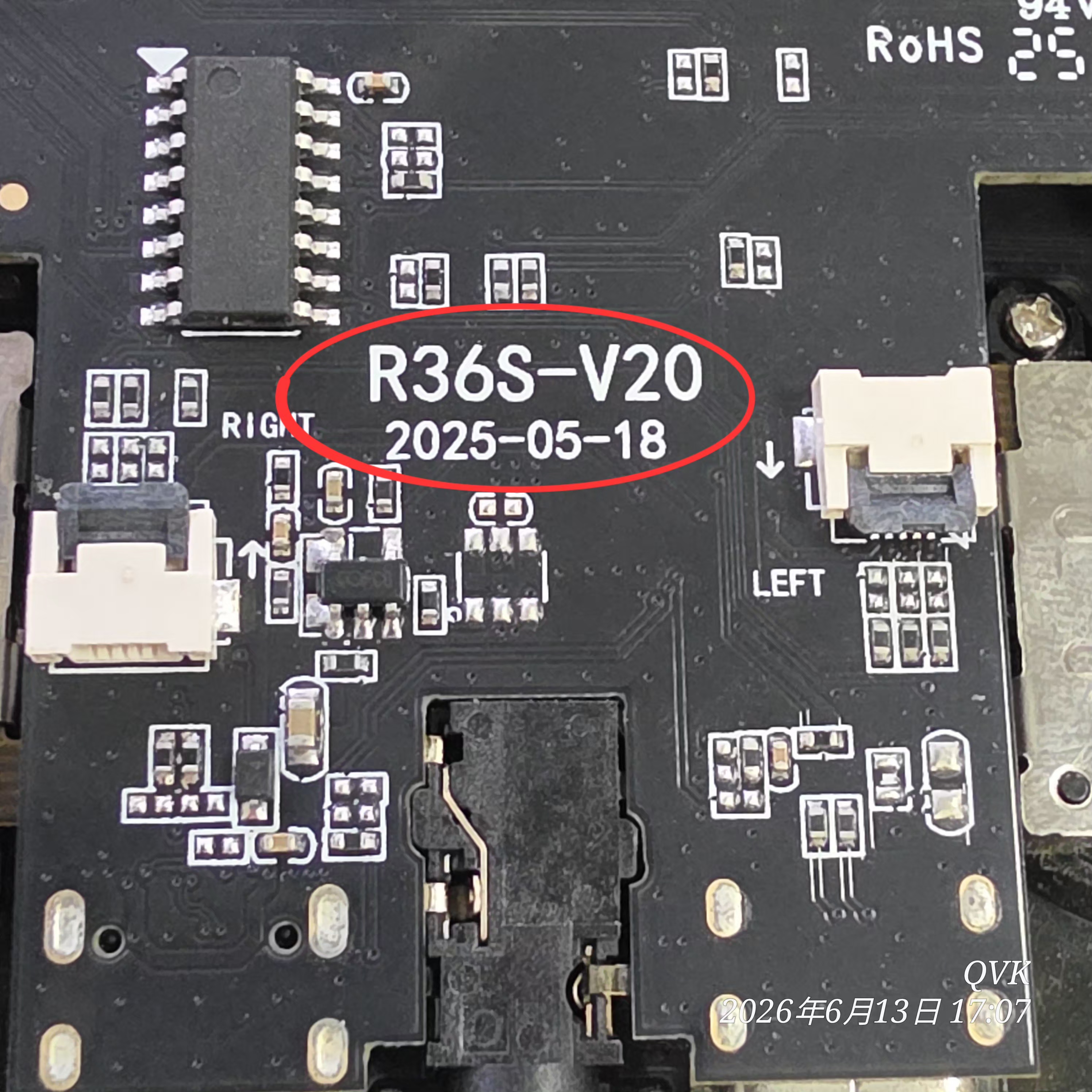 Compatible Motherboard Model R - Gaming Console Display recensione e prezzo